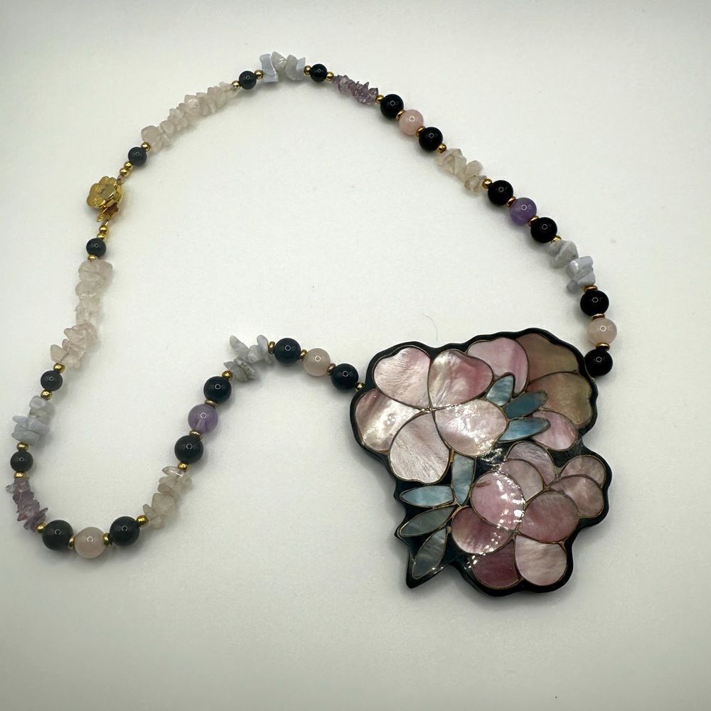 Lee Sands mother of pearl‎ inlay, blue lace agate, rose quartz necklace!